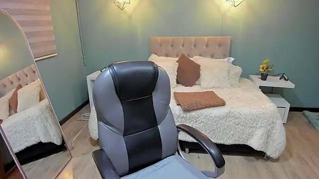 Miss Cataleya   online show from 10, 3, 2026