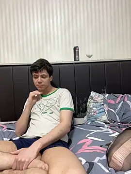 Snapshot of lovburger chatting on 12, 5, 2026 lovburger online show from 12, 5, 2026