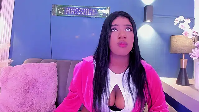 KendraChavez  online show from 13, 3, 2026