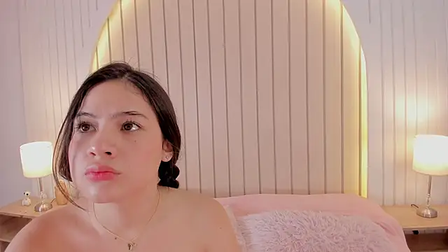 Snapshot of ameliiaa_smith chatting on 3, 11, 2025 ameliiaa smith online show from 3, 11, 2025