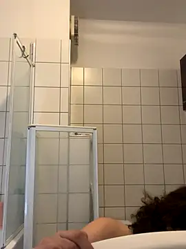 Snapshot of DreamThickCouple chatting on 14, 10, 2025 DreamThickCouple online show from 14, 10, 2025