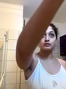 Snapshot of DreamThickCouple chatting on 8, 10, 2025 DreamThickCouple online show from 8, 10, 2025