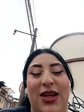 megan fox5 online show from 8, 10, 2025