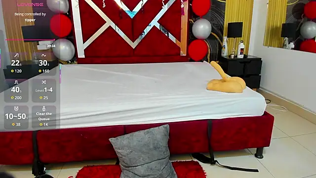 VioletRose as online show from 3, 3, 2026