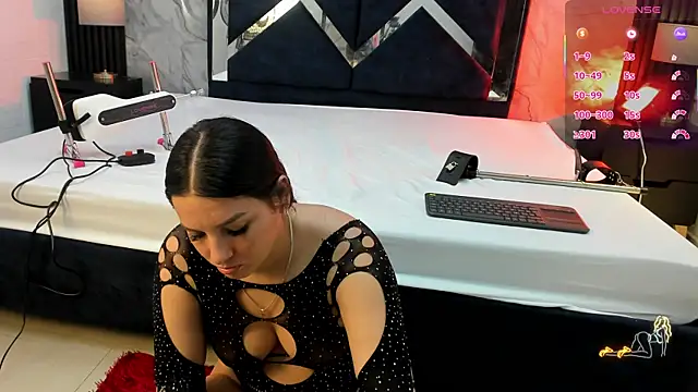 VioletRose as online show from 8, 5, 2026