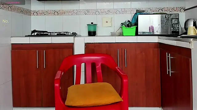 MiaBlaze  online show from 19, 2, 2026