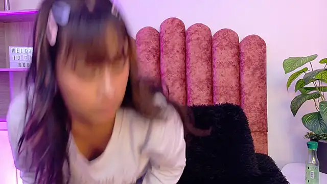 Snapshot of Conejita_420 chatting on 21, 11, 2025 Conejita 420 online show from 21, 11, 2025