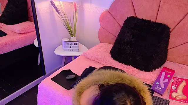 Snapshot of Conejita_420 chatting on 11, 10, 2025 Conejita 420 online show from 11, 10, 2025