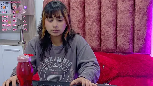 Snapshot of Conejita_420 chatting on 11, 11, 2025 Conejita 420 online show from 11, 11, 2025