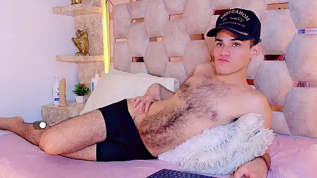 Snapshot of alessandro_musk chatting on 4, 6, 2026 alessandro musk online show from 4, 6, 2026