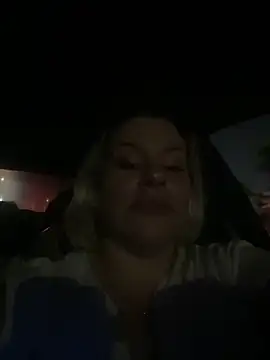 toomuchofafreak online show from 28, 2, 2026