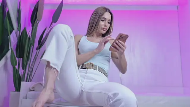 Snapshot of KaseyQuinn_ chatting on 6, 5, 2026 KaseyQuinn online show from 6, 5, 2026