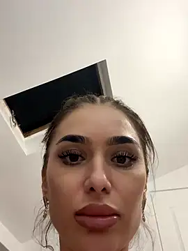 KaseyQuinn  online show from 3, 11, 2025