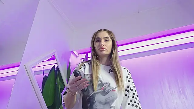 KaseyQuinn  online show from 15, 2, 2026