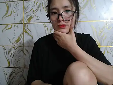 Lyzizi lovely09 online show from 6, 7, 2026