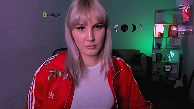 Snapshot of marta_smith chatting on 15, 12, 2025 marta smith online show from 15, 12, 2025