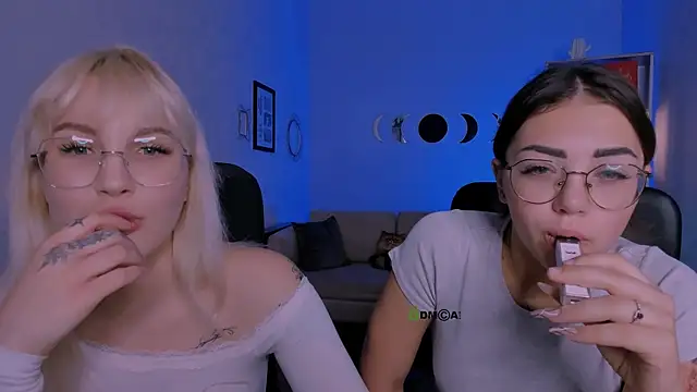 Snapshot of marta_smith chatting on 5, 11, 2025 marta smith online show from 5, 11, 2025