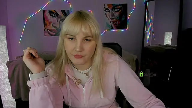 Snapshot of marta_smith chatting on 5, 2, 2026 marta smith online show from 5, 2, 2026