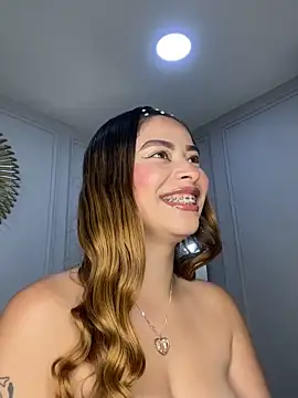 CharlotteBrownn  online show from 26, 3, 2026