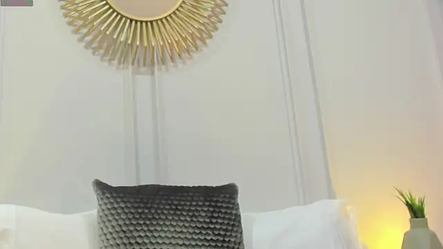CharlotteBrownn  online show from 7, 5, 2026