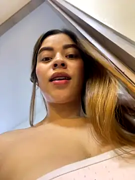 CharlotteBrownn  online show from 2, 11, 2025