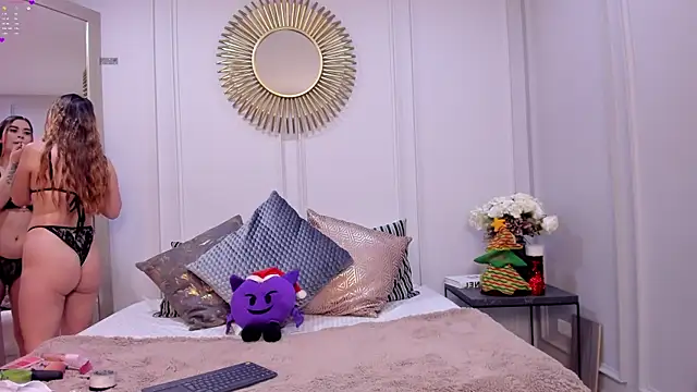 CharlotteBrownn  online show from 17, 12, 2025