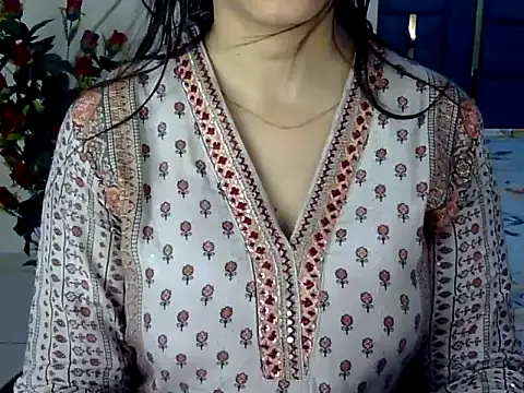 Snapshot of Rumi_cute chatting on 2, 5, 2026 Rumi cute online show from 2, 5, 2026