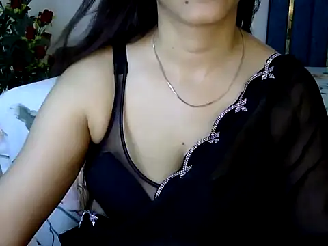 Rumi cute online show from 19, 4, 2026