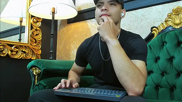 AlessandroKiing online show from 16, 7, 2026