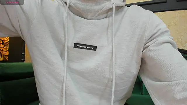 AlessandroKiing online show from 17, 4, 2026