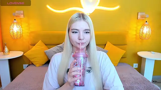 RuthBryant online show from 18, 10, 2025