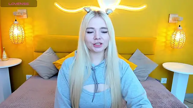 RuthBryant online show from 17, 10, 2025