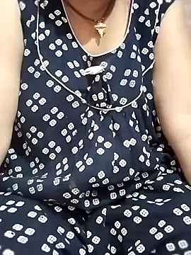 rani8008 online show from 5, 11, 2025