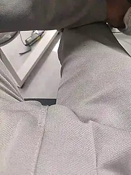 themasklover online show from 22, 4, 2026