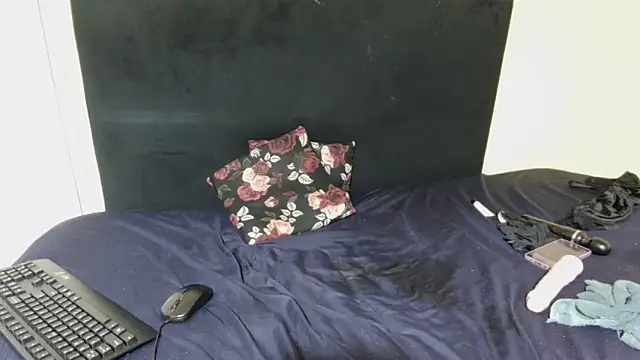 SweetTitties21 online show from 16, 4, 2026