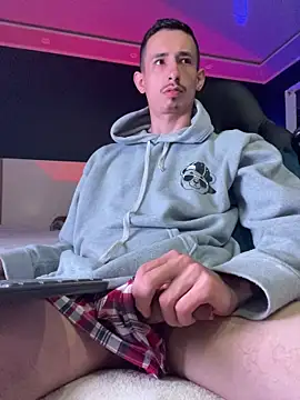 Damartinez27 online show from 16, 10, 2025