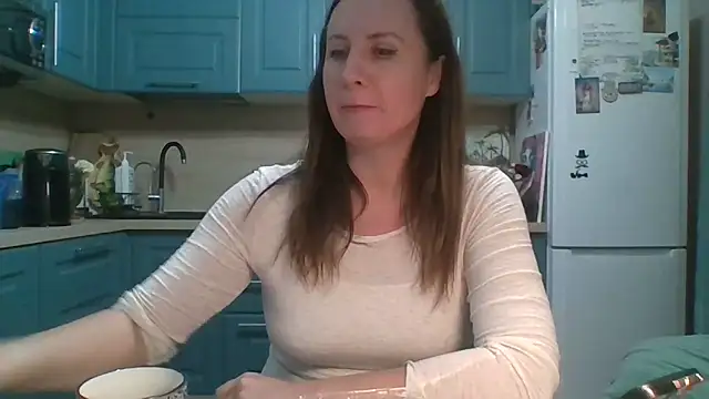 ALICAINWONDERLAND online show from 14, 4, 2026