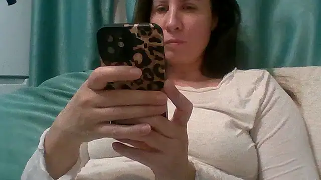 ALICAINWONDERLAND online show from 6, 3, 2026