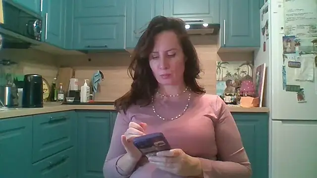 ALICAINWONDERLAND online show from 28, 11, 2025