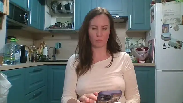 ALICAINWONDERLAND online show from 11, 4, 2026