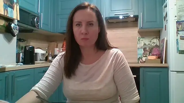 ALICAINWONDERLAND online show from 4, 12, 2025