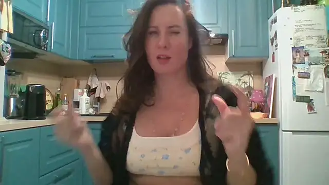 ALICAINWONDERLAND online show from 26, 11, 2025