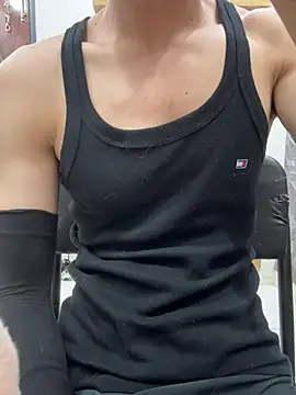 coupleyug online show from 13, 4, 2026