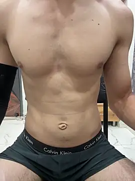 coupleyug online show from 18, 4, 2026