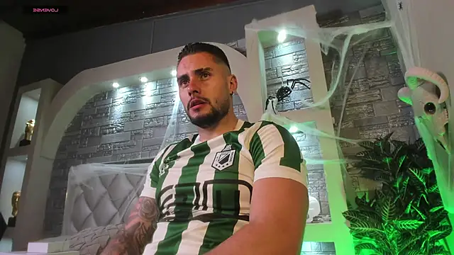 Snapshot of dominic_de_luca chatting on 27, 10, 2025 dominic de luca online show from 27, 10, 2025