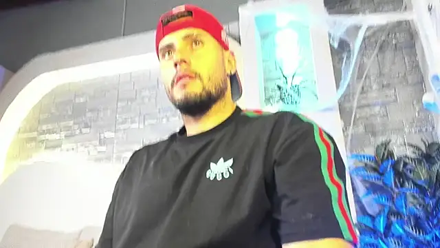 Snapshot of dominic_de_luca chatting on 2, 11, 2025 dominic de luca online show from 2, 11, 2025