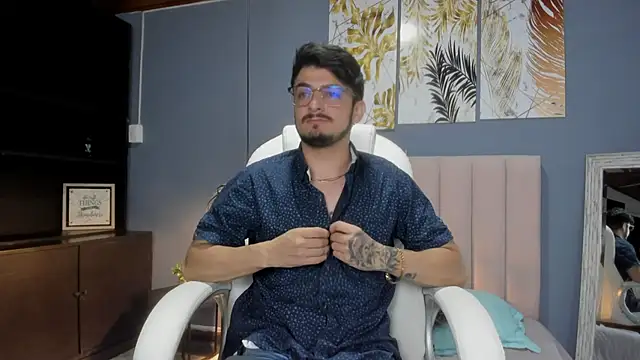 AaronFuentes7 online show from 18, 9, 2025