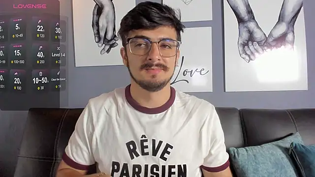 AaronFuentes7 online show from 30, 9, 2025