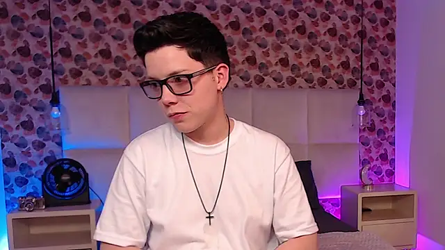 Snapshot of SpencerMontgomery chatting on 7, 10, 2025 SpencerMontgomery online show from 7, 10, 2025