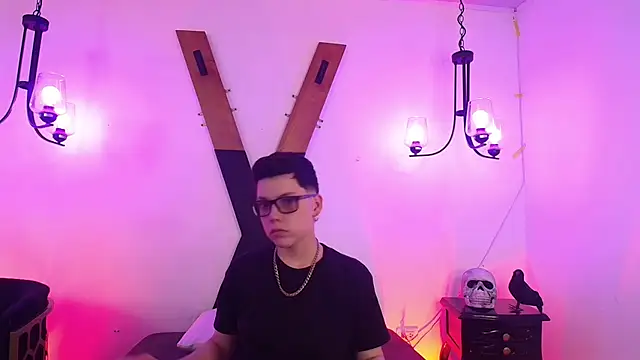 Snapshot of SpencerMontgomery chatting on 22, 11, 2025 SpencerMontgomery online show from 22, 11, 2025